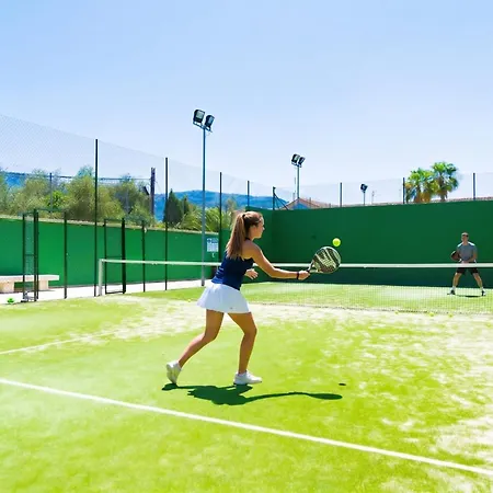 2 Bd Pool Padel Denia